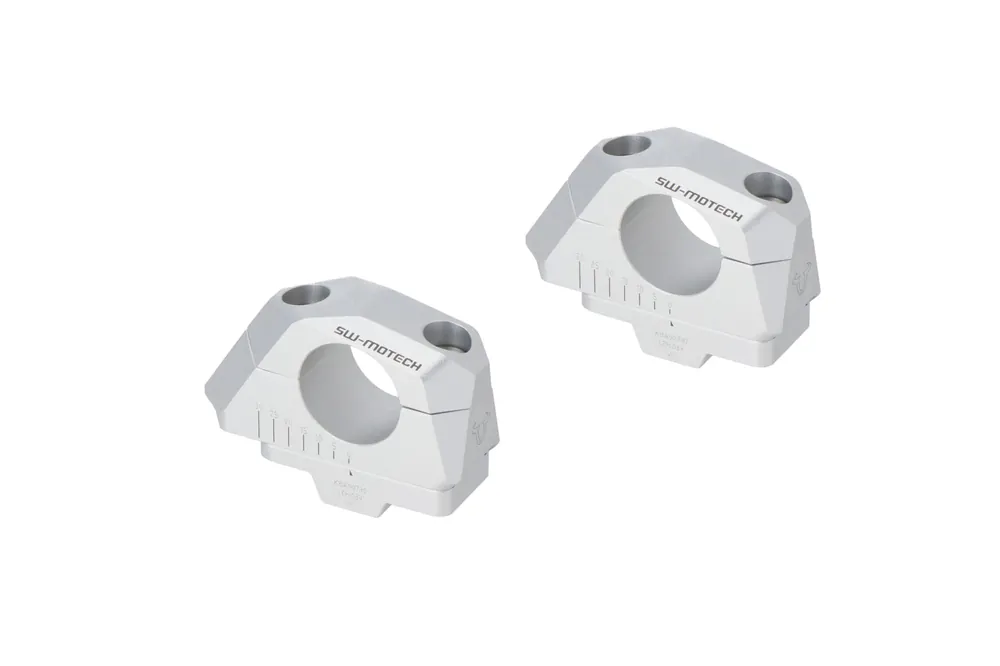 Günstig SW-Motech Lenkerverlegung variabel für Ø32 Lenker H=30 mm. Verlegung 5/10/15/20/25/30 mm. Schwarz.