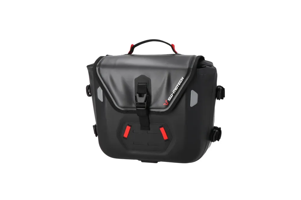 Neue Ware SW-Motech SysBag WP S mit Adapterplatte rechts 12-16l. Wasserdicht. Für Seitenträger.