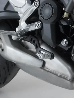 Neue Ware SW-Motech Fußbremshebel Triumph Trident 660 (21-).