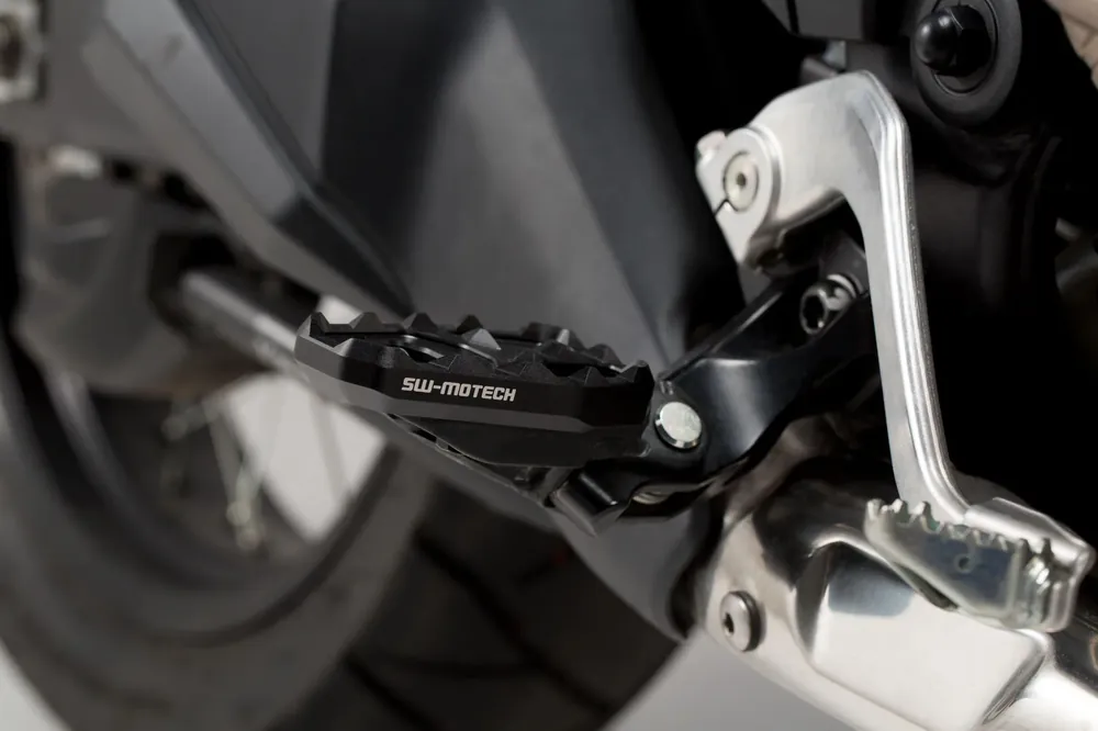SW-Motech Fußrastenverbreiterung Schwarz. Honda CRF 1000L/Adv Sports, CRF1100L AS. Nur Für Kurze Zeit