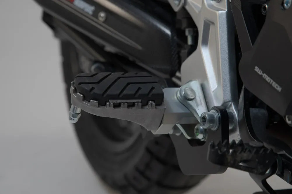SW-Motech ION Fußrasten-Kit Silbern. Yamaha Ténéré 700 Modelle (19-). Jetzt Bestellen