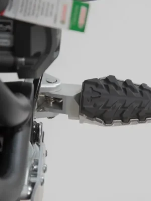 SW-Motech EVO Fußrasten-Kit Triumph Tiger 800/ 900/ 1200, Scrambler 1200. Expressversand
